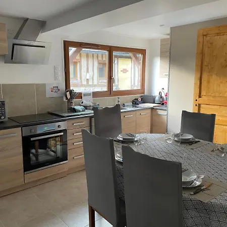 La Charreterie Au Pays De Honfleur Casa de Férias